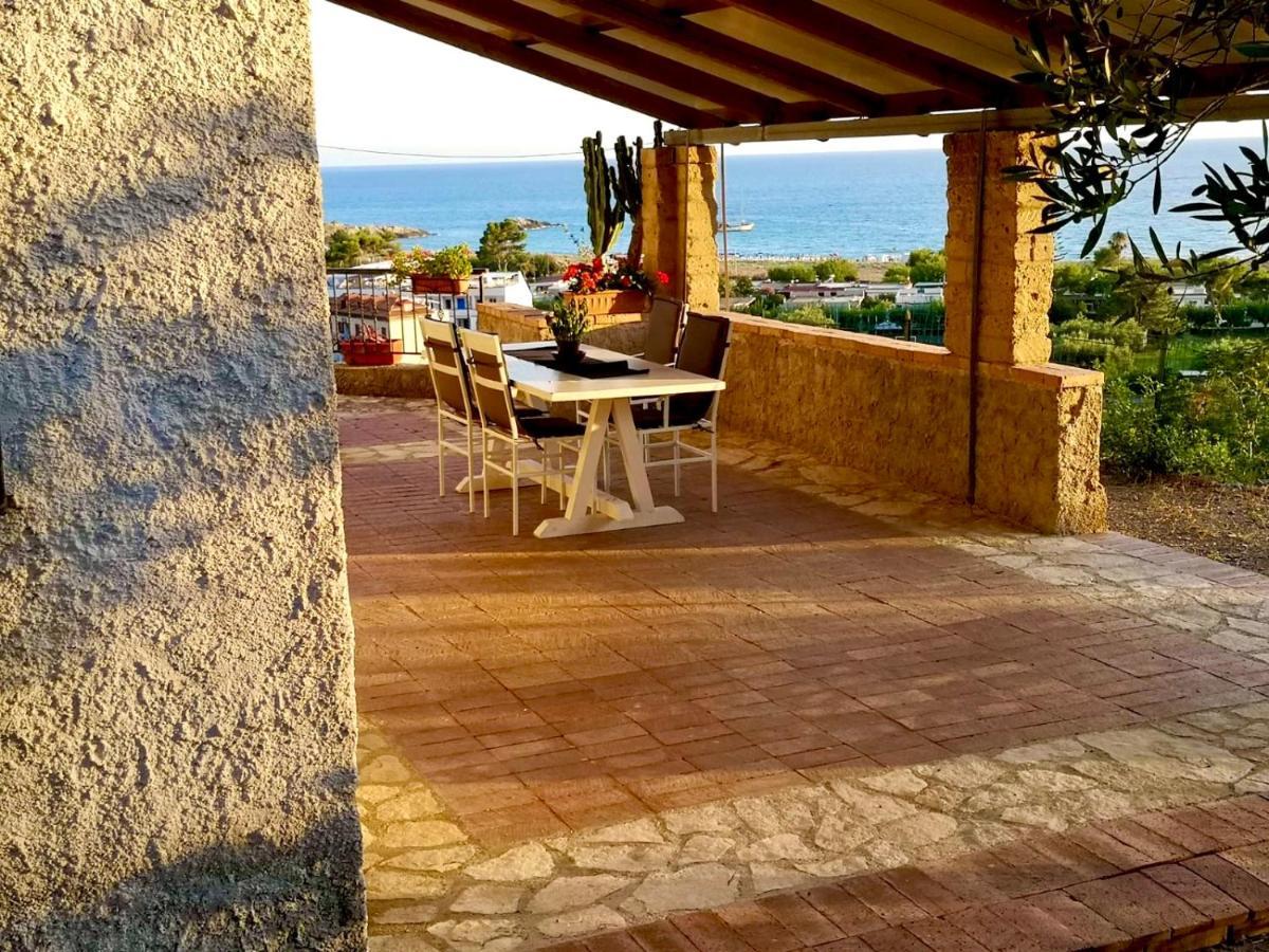 Villa Lo Scoglio Ашеа Екстер'єр фото