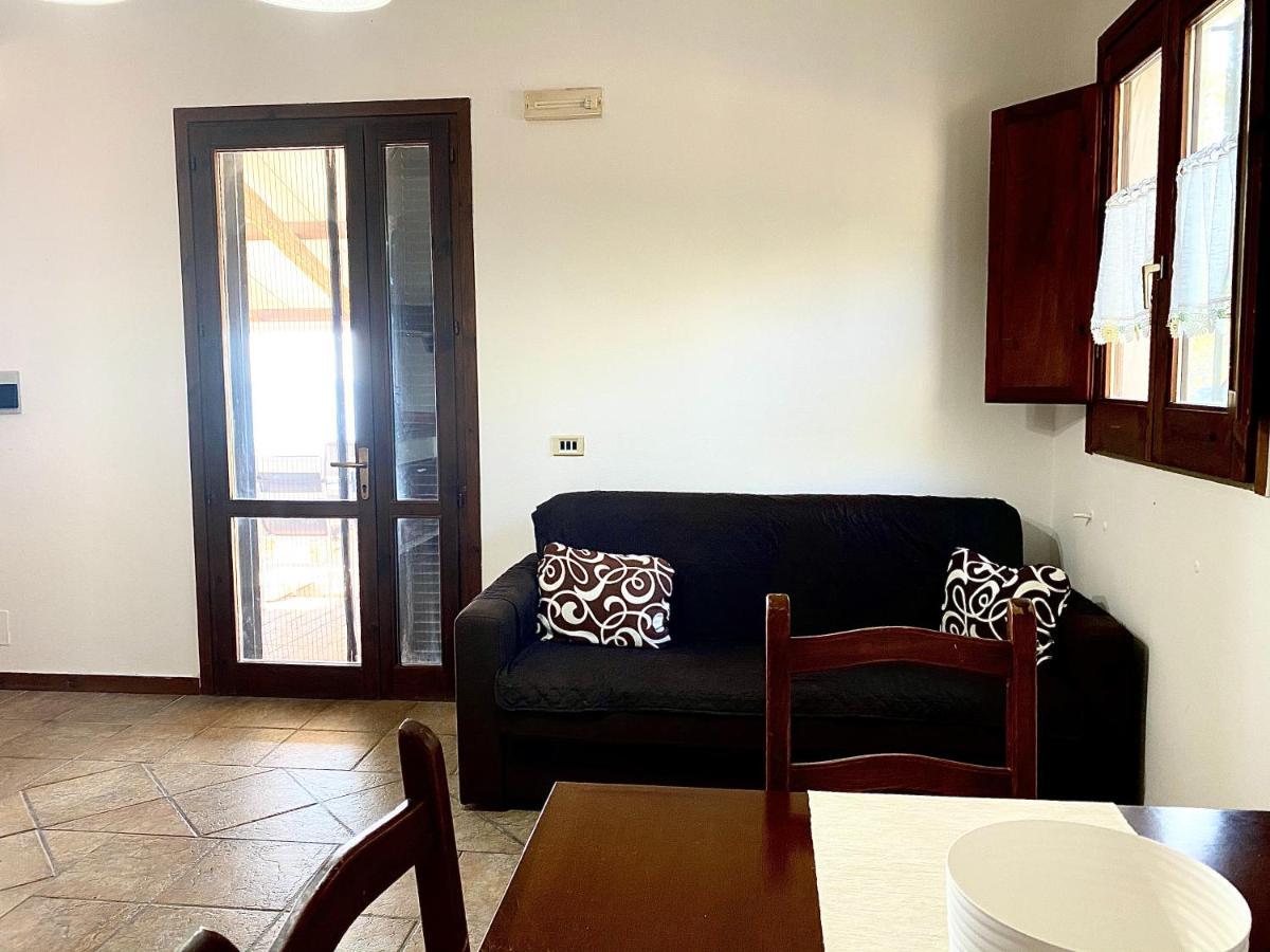 Villa Lo Scoglio Ашеа Екстер'єр фото