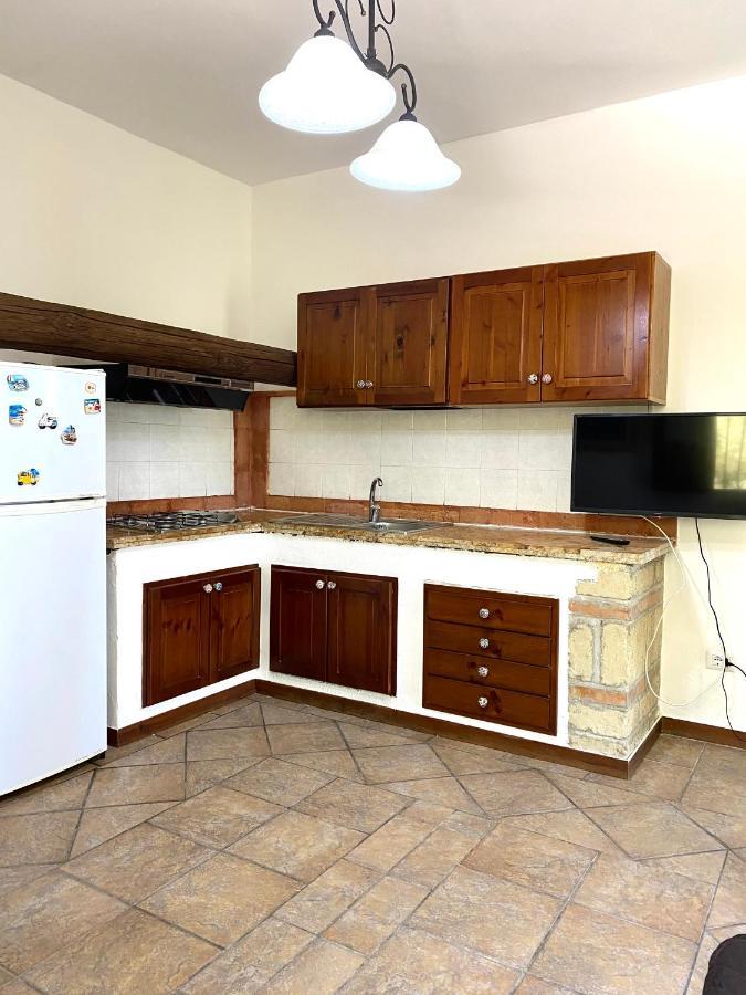 Villa Lo Scoglio Ашеа Екстер'єр фото