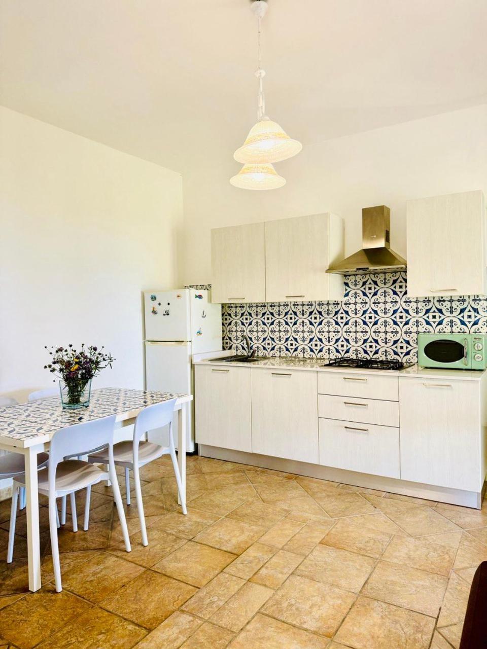 Villa Lo Scoglio Ашеа Екстер'єр фото